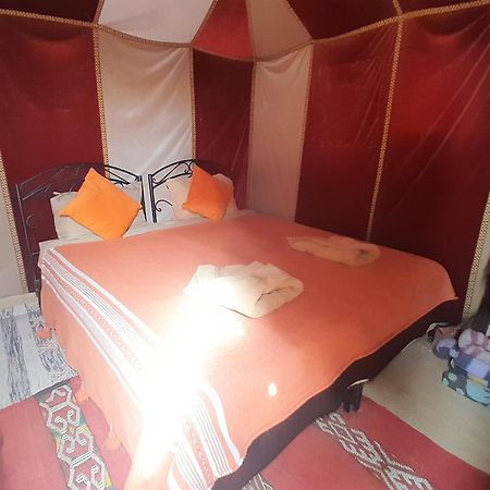מרזאוגה Camel Trekking Desert Camp מראה חיצוני תמונה